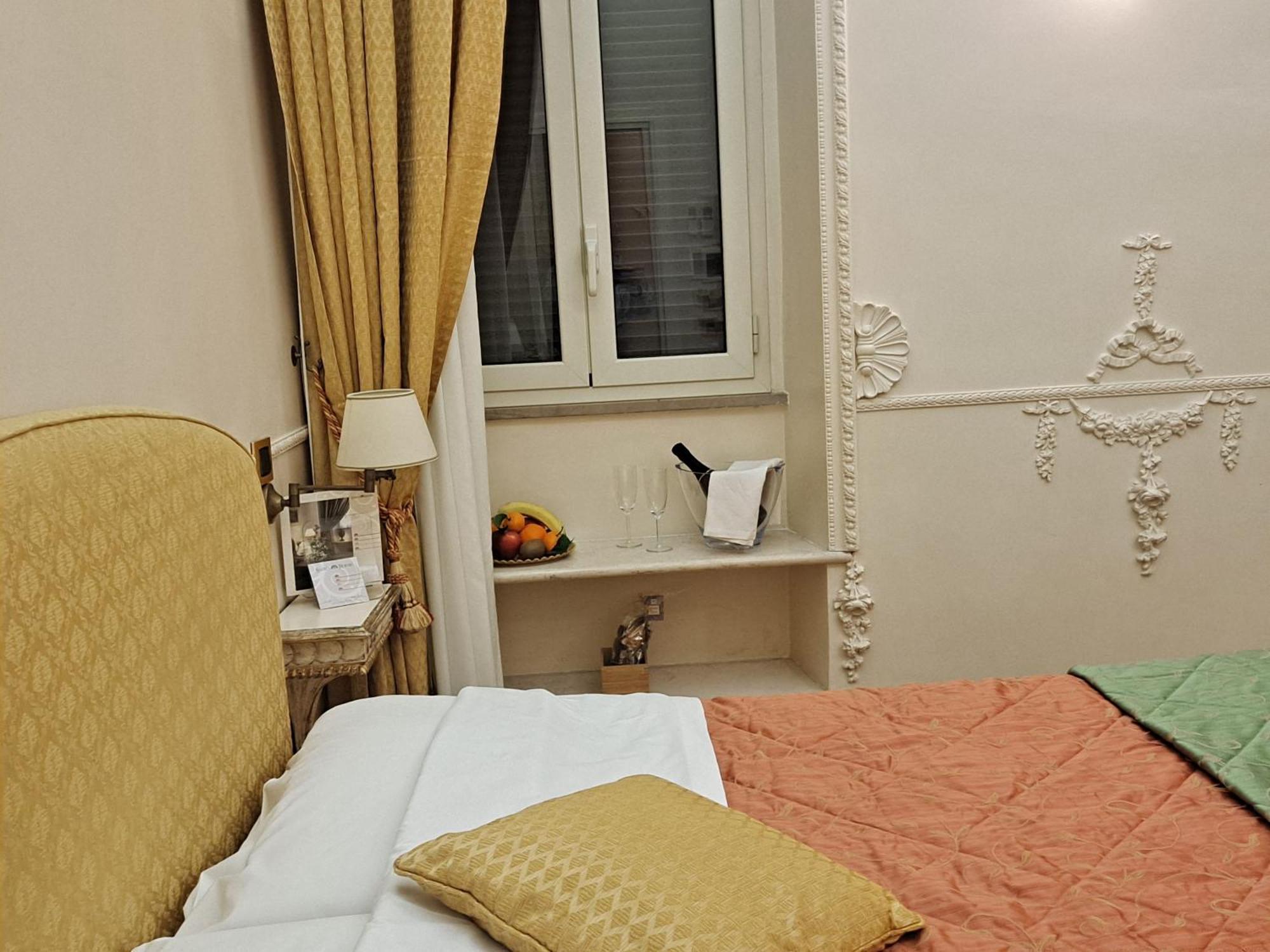 Suites Rome Exterior photo